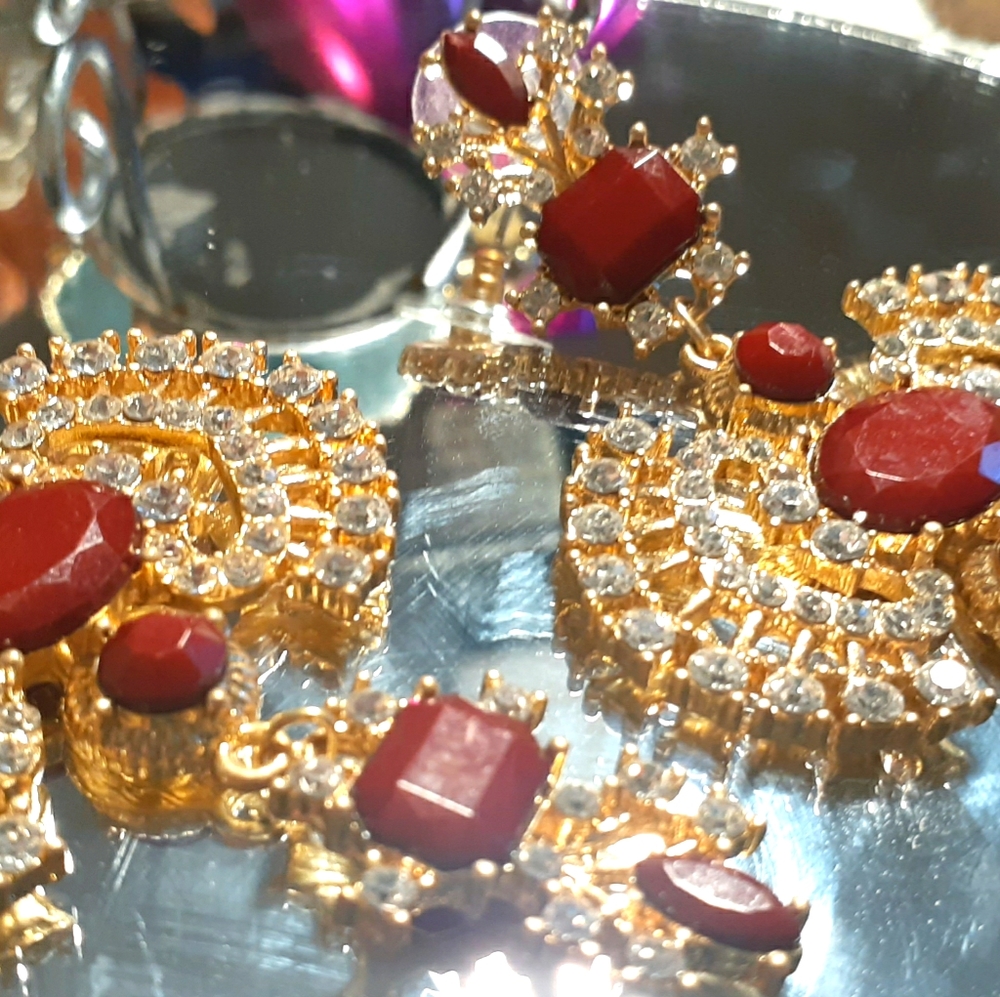 Pair of Red / Gold Drop Chandelier Earrings